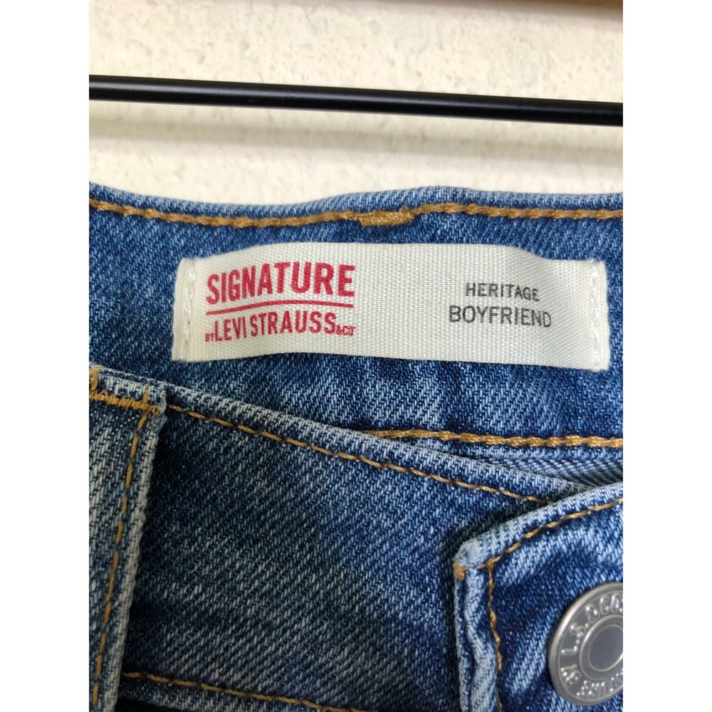 Levi's Signature Women's Heritage Boyfriend Jeans Blue Patchwork‎ Cuffed W29/L25 - Picture 3 of 16